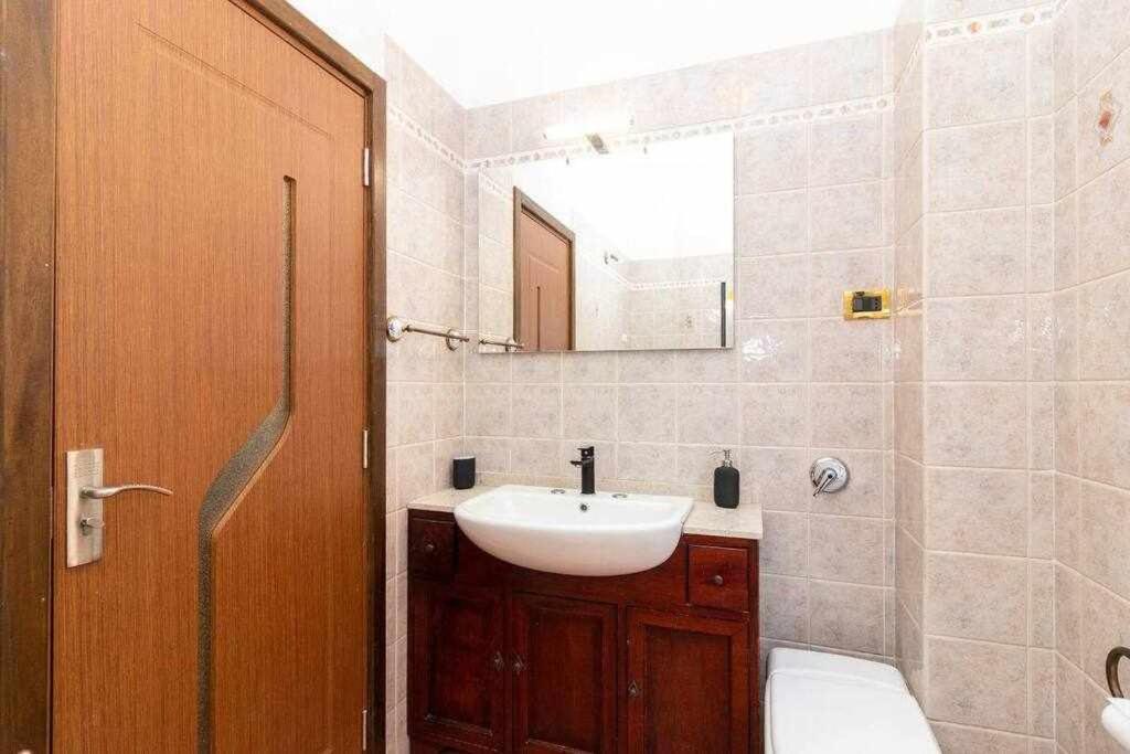 Appartamento A Pochi Passi Dalla Stazione Comodo A Coppie E Famiglie, Casa Ferrucci Collegno Ngoại thất bức ảnh